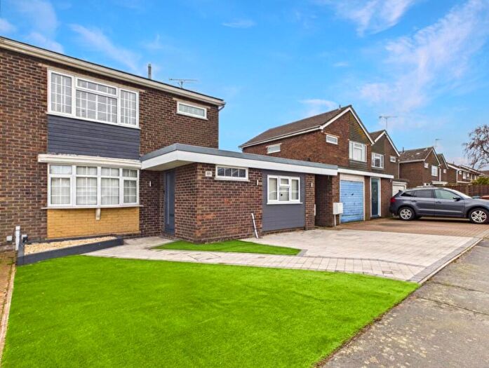 5 Bedroom Semi Detached House For Sale In Long Meadows, Dovercourt, Harwich, CO12