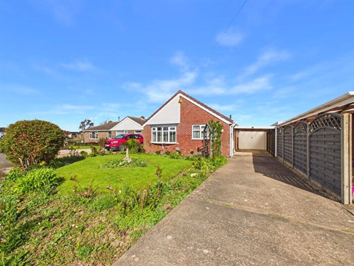 2 Bedroom Detached Bungalow For Sale In Sandringham Drive, Sutton-On-Sea, LN12