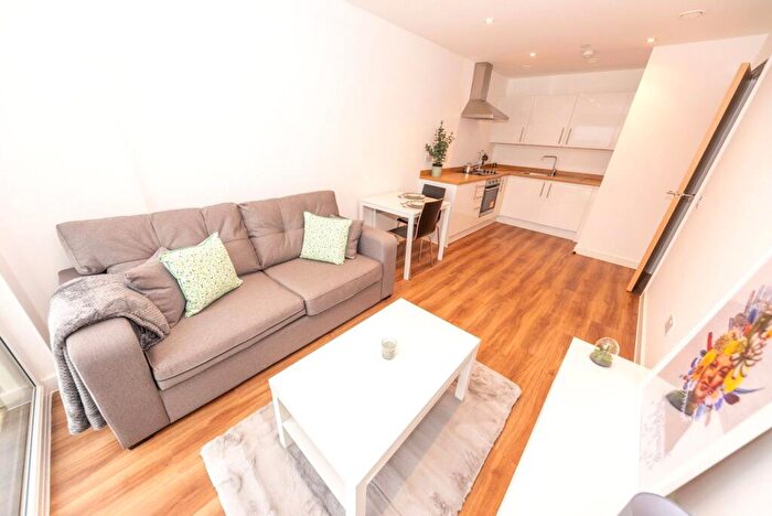 1 Bedroom Apartment To Rent In Trafford Road, Salford, M5