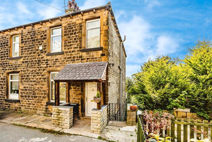 4 Bedroom House To Rent In Height Green, Sowerby Bridge, HX6