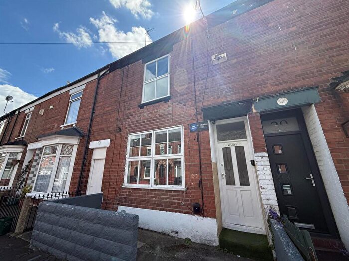 2 Bedroom Terraced House For Sale In Welbeck Street, Hull, HU5