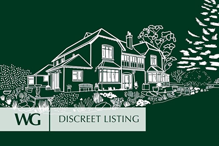 4 Bedroom Detached House For Sale In Station Road, Exton, Exeter, EX3