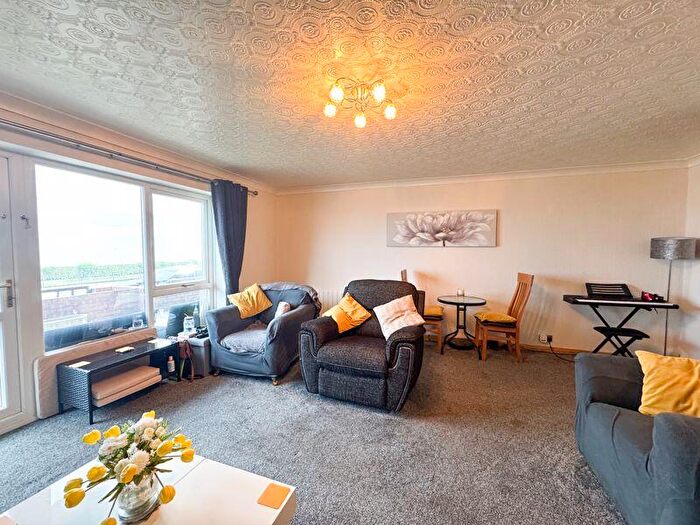 1 Bedroom Flat For Sale In Kingsway Court, Cleethorpes, DN35