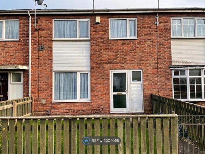 3 Bedroom Terraced House To Rent In Albert Place, Grimsby, DN32