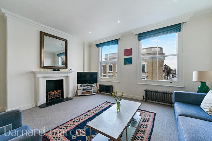 3 Bedroom Maisonette To Rent In Ifield Road, West Brompton, SW10