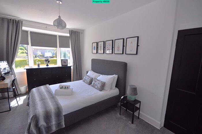 2 Bedroom Bungalow To Rent In Vandeleur Grove, Edinburgh, EH7