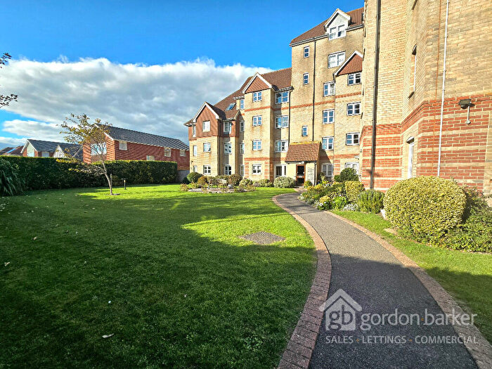 2 Bedroom Flat For Sale In Seafield Road, Bournemouth, Dorset, BH6