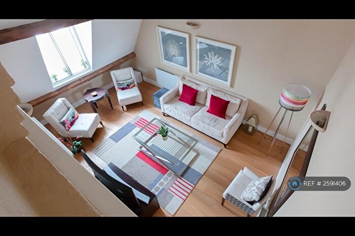 2 Bedroom Flat To Rent In London, London, NW1