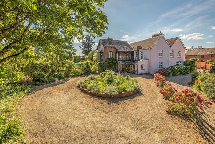 5 Bedroom Semi-Detached House For Sale In Whimple, Exeter, EX5