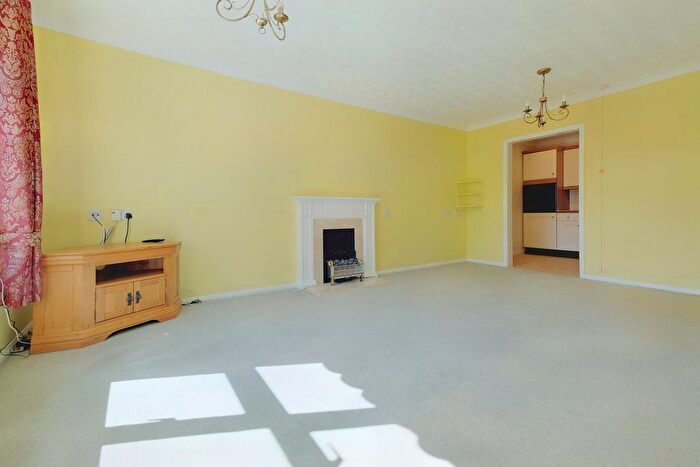 1 Bedroom Flat To Rent In Godfreys Mews, Old Moulsham, Chelmsford, CM2
