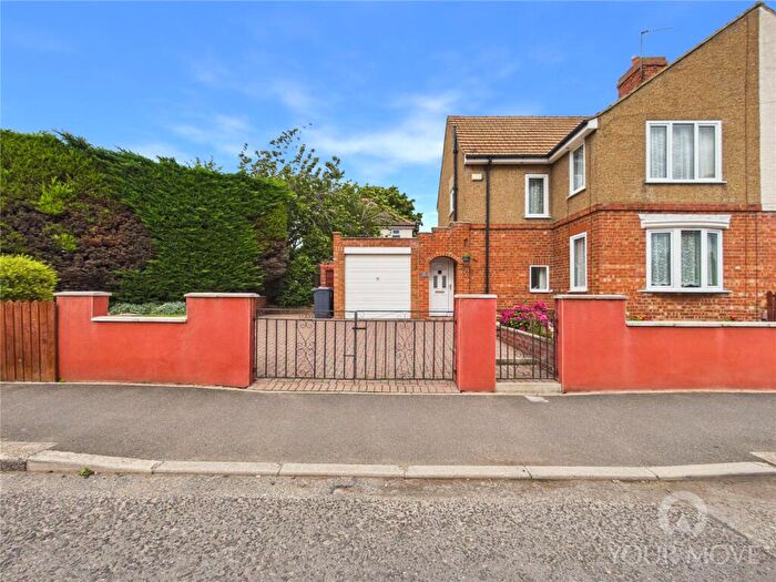 3 Bedroom Semi Detached House For Sale In Newton Lane, Darlington, Durham, DL3