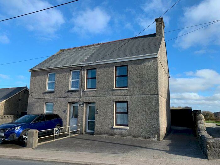 3 Bedroom Semi-Detached House For Sale In Roche, St Austell, Cornwall, PL26