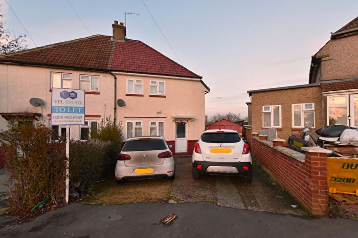 3 Bedroom Semi-detached House To Rent In Wembley, HA0