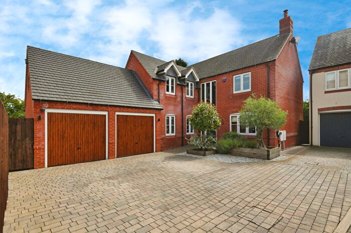 4 Bedroom Detached House For Sale In Iris Close, Appleby Magna, Swadlincote, DE12