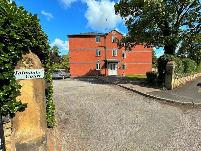 2 Bedroom Flat To Rent In Holmdale Court, Northenden Road, Sale, M33