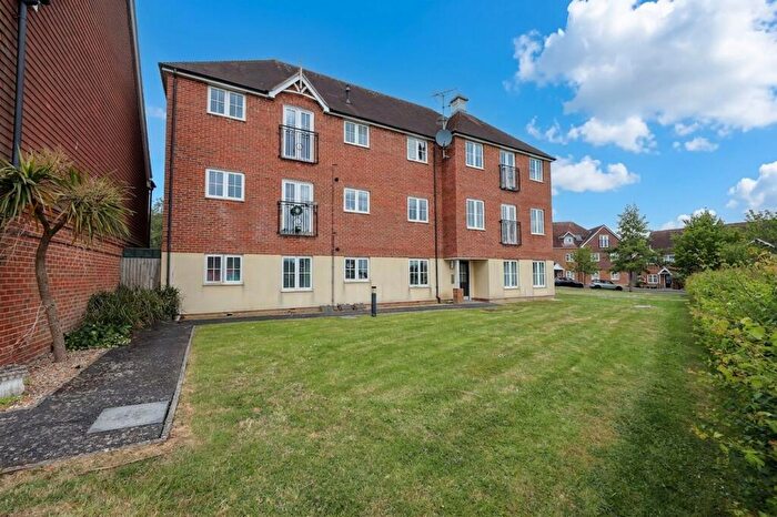 2 Bedroom Flat For Sale In Shearing Drive, Burgess Hill, RH15