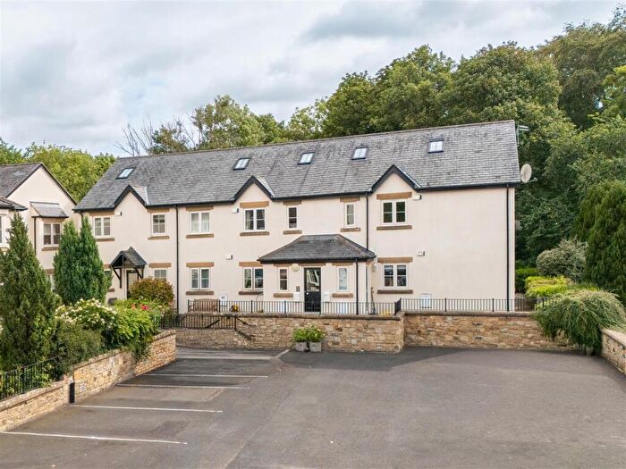 2 Bedroom Duplex For Sale In Lion Court, Corbridge, NE45