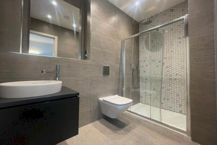 2 Bedroom Flat To Rent In Downmill Road, Bracknell, RG12