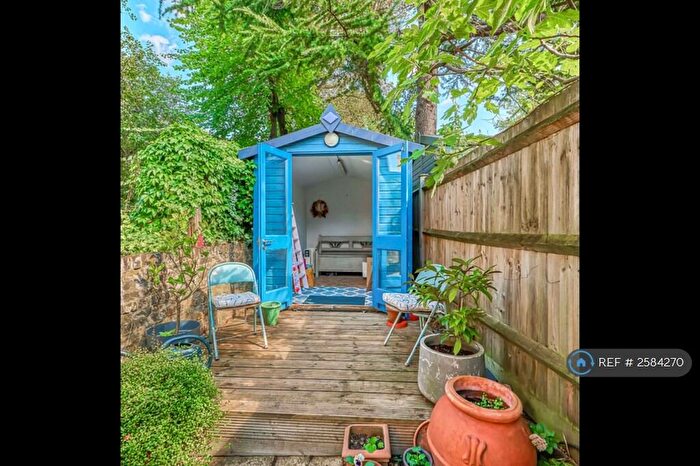 1 Bedroom Semi-Detached House To Rent In Grove Lane, London, SE5