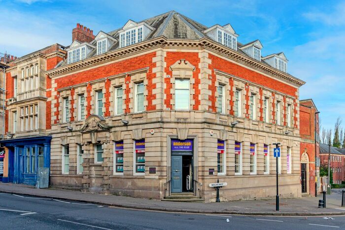 2 Bedroom Flat To Rent In The Florins, - High Street, Sutton Coldfield, B72