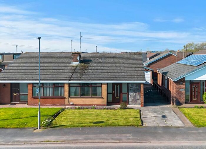 2 Bedroom Bungalow For Sale In Fir Tree Lane, Burtonwood, WA5