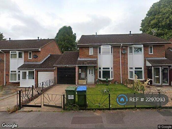 3 Bedroom Semi-Detached House To Rent In Southampton, Southampton, SO16