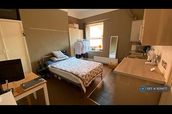 Studio To Rent In Iffley Road, Oxford, OX4