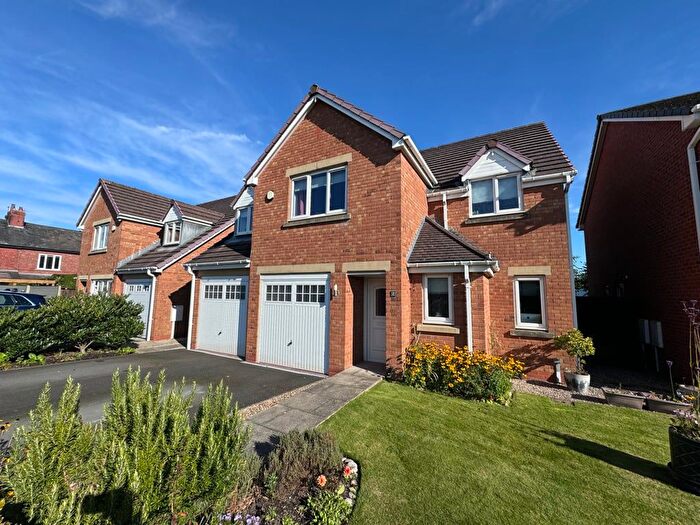 5 Bedroom Detached House For Sale In Regency Gardens, New Longton, Preston, PR4