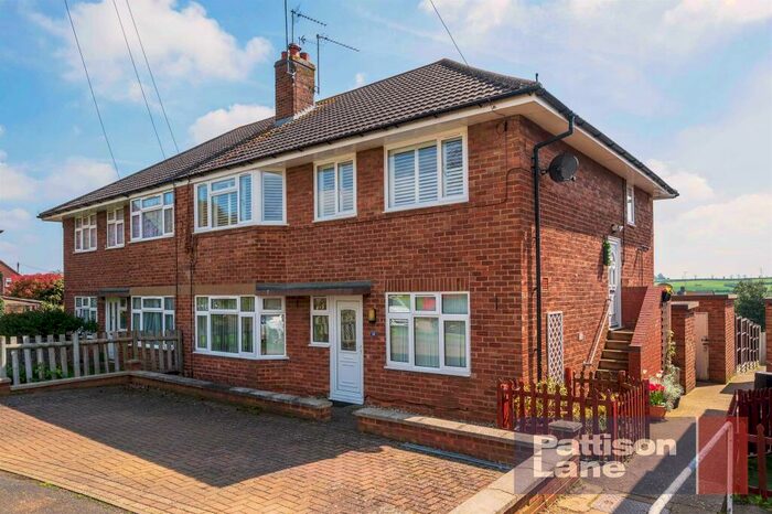 2 Bedroom Flat For Sale In Bertha Way, Kettering, NN16