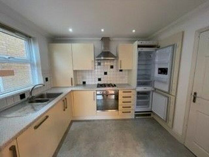 2 Bedroom Flat To Rent In Derby Road, London, E18