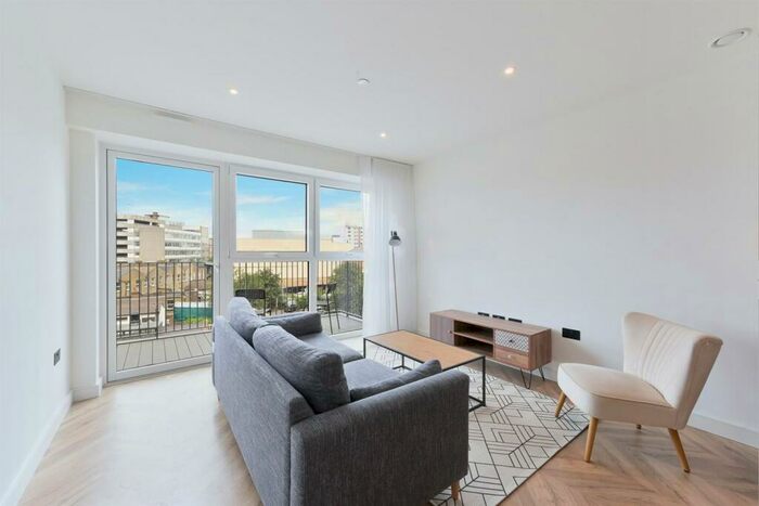 1 Bedroom Apartment To Rent In Canning House, Kingston Upon Thames, KT1