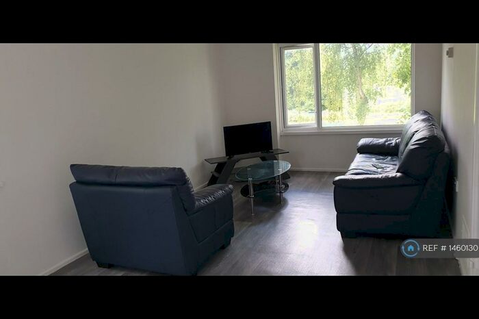 2 Bedroom Flat To Rent In Bullace Croft, Birmingham, B15