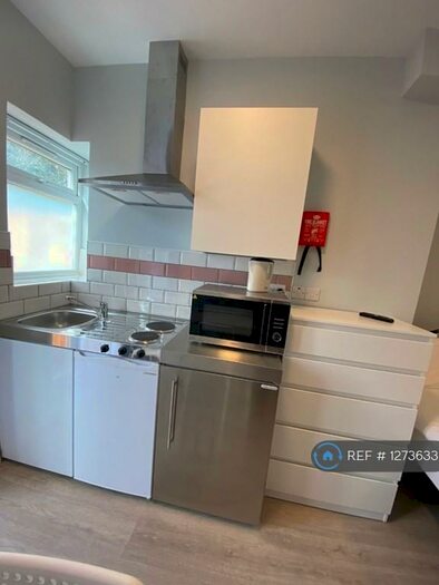 Studio To Rent In Russell Road, London, E10