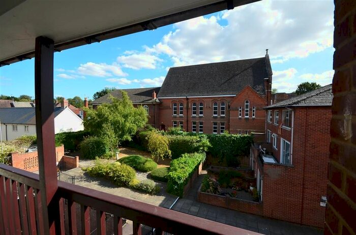 2 Bedroom Property To Rent In The Maltings, Saffron Walden, Saffron Walden, CB10