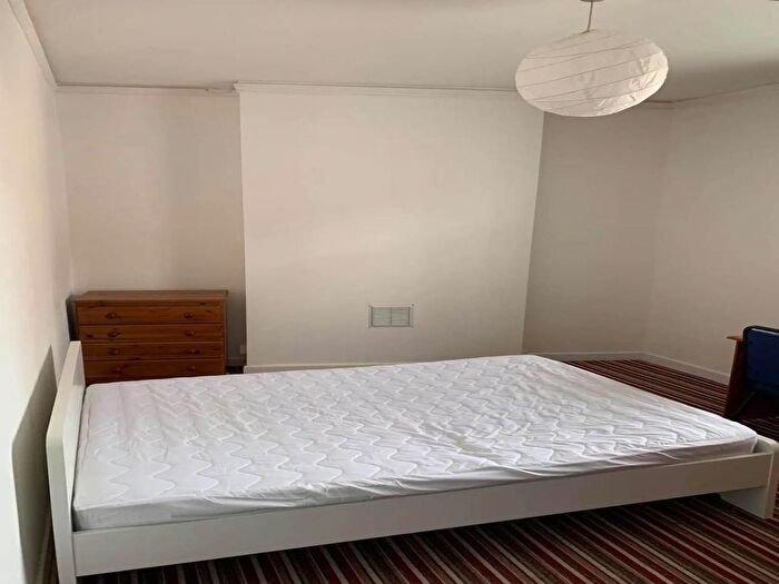 5 Bedroom Property To Rent In Victoria Avenue, Brynmill, Swansea, SA1