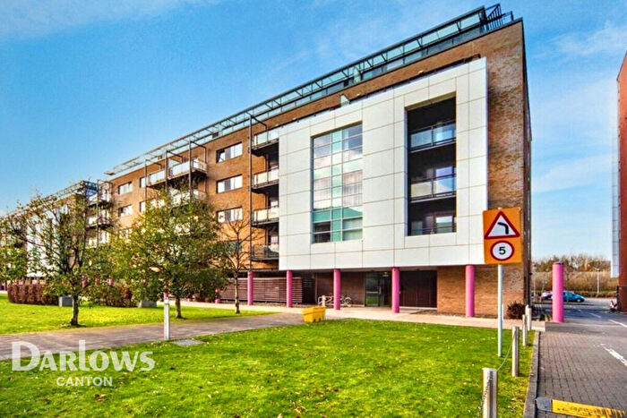 2 Bedroom Apartment For Sale In Ferry Court, Cardiff, CF11