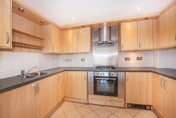 2 Bedroom Apartment To Rent In Jerome Place Kingston Upon Thames, KT1