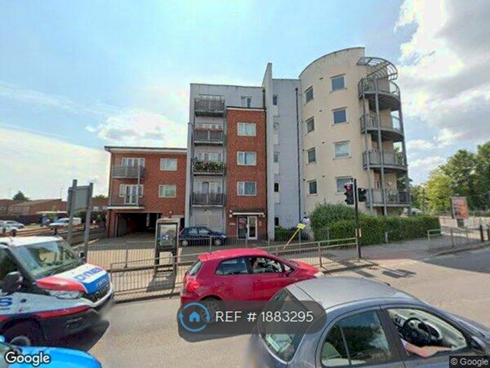 2 Bedroom Flat To Rent In James Watt Way, Erith, DA8
