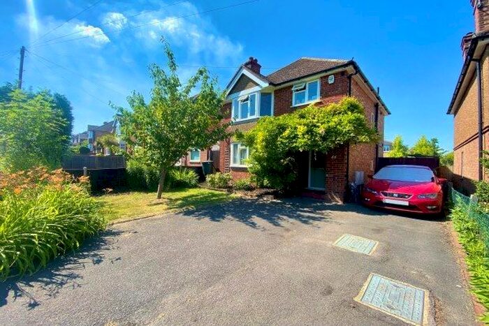 3 Bedroom Detached House To Rent In Shepherds Lane, Guildford, GU2