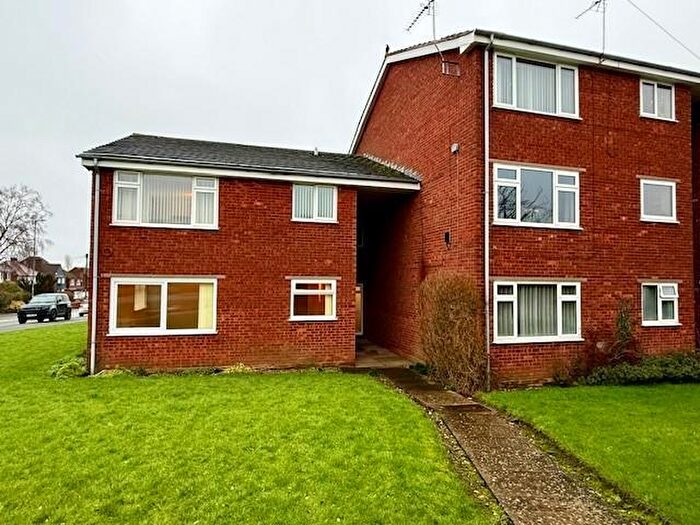 2 Bedroom Flat To Rent In Aldridge Road, Streetly, Sutton Coldfield, B74