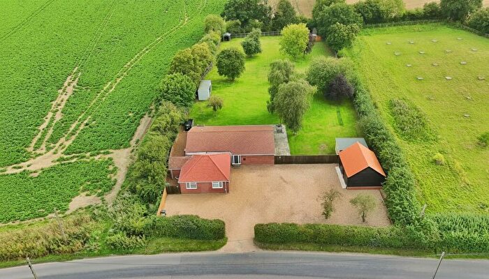 4 Bedroom Detached Bungalow For Sale In Harleston Road, Langmere, Diss, IP21