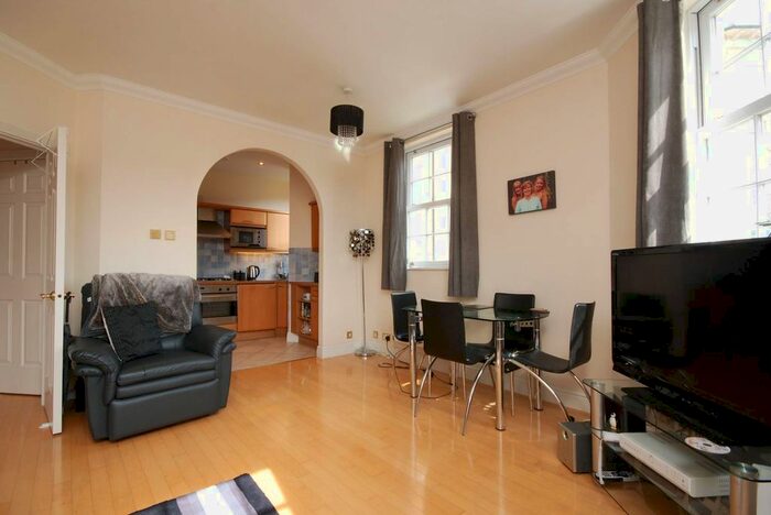 1 Bedroom Flat To Rent In Chapman Square, Wimbledon Common, London, SW19