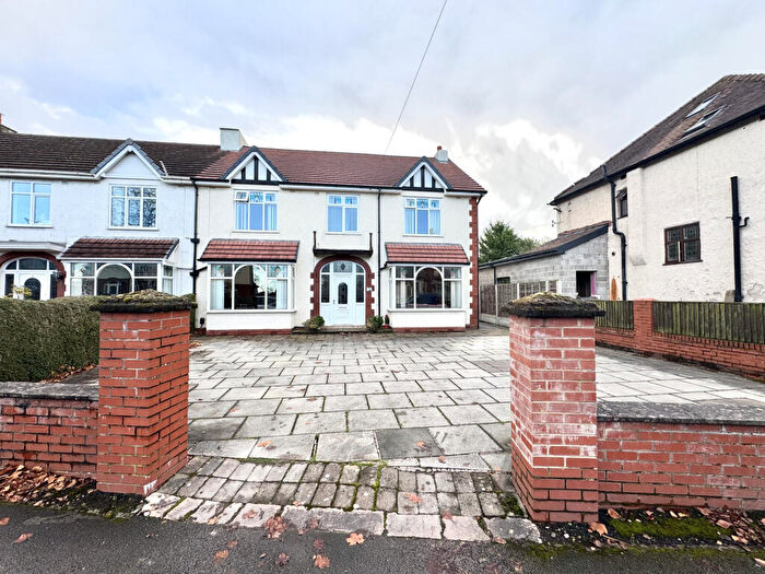 3 Bedroom Semi Detached House For Sale In Fulwood Hall Lane, Fulwood, PR2