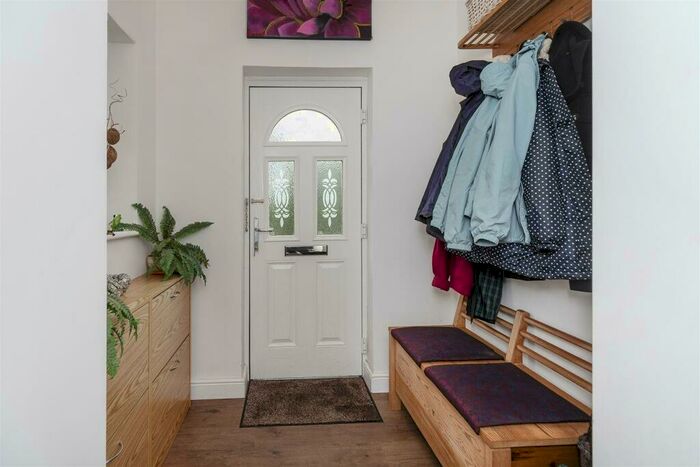 4 Bedroom Detached Bungalow For Sale In Standiforth Lane, Dalton, Huddersfield, HD5