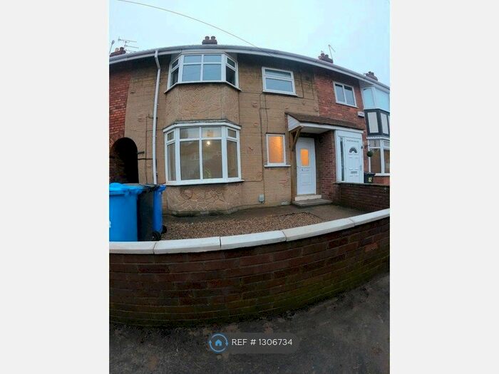 3 Bedroom Terraced House To Rent In East Ella Drive, Hull, HU4