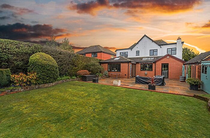 4 Bedroom Detached House For Sale In Fox Lane, Oakley, Basingstoke, Hampshire, RG23