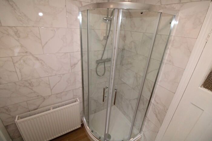1 Bedroom Flat To Rent In Coppermill Lane, London, E17