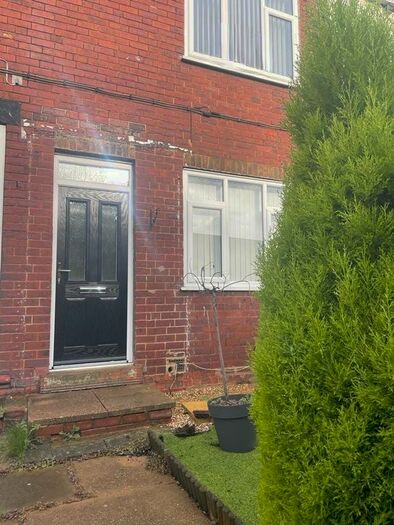 2 Bedroom Terraced House To Rent In Pontefract Road, Featherstone, Pontefract, WF7