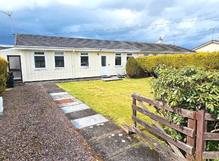 2 Bedroom Semi-detached Bungalows For Sale In Hollybush Gardens, Ballyclare, BT39
