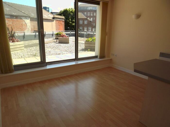 1 Bedroom Apartment To Rent In Cranbrook House, Nottingham, NG1